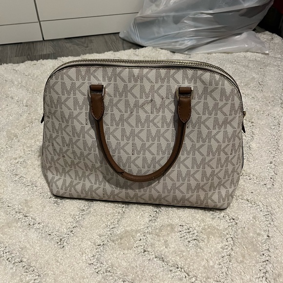 Michael Kors brown and cream purse - Picture 2 of 7